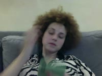 sweet curly, I like to communicate with people on different topics, positive and friendly, Angela is always with you