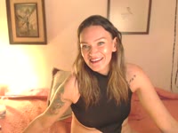 Take off your clothes, talk to me in your ear and let me meet you, let me enter that exclusive place and give way to laughter, hot conversations, complicity, which you can only have with your perfect lover! That is what I want to be ...