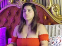 I am a hot and sensual model always in the mood to have fun with you on cam