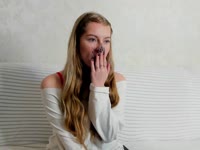 My name is Nika, I am 18 years old, I live in Poland and I am studying to be a nurse. In my free time, I often walk, paint a lot and like to listen to music