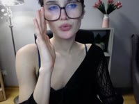 Hey! Hey! Sarah is here!I