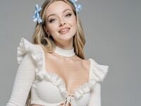 web cam chat AdelinaKael