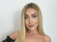 nude cam photo AmaFox