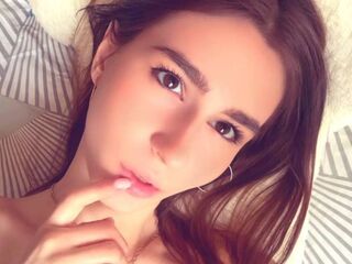 naughty cam girl fingering pussy BeulaBemben