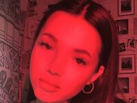 camwhore masturbating CarolyneWhelan