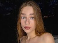 adult live cam EmilliaFox