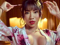 camgirl playing with vibrator EvaParkert