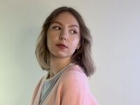 camgirl fingering bald pussy FeyKalandina