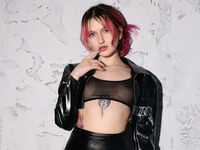 beautiful webcam girl MilaDelays