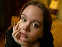 naked camgirl picture SarandaRyan