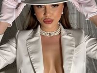 cam babe TaisaHepburn