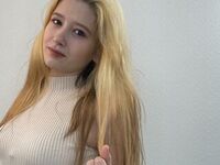 topless webcamgirl TriciaRecker