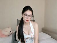 camwhore masturbating with vibrator lingzi