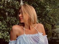 camgirl webcam sex picture InaStark