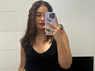 naughty camgirl masturbating with dildo AbygailGarcia