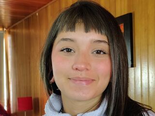 masturbating cam girl AliceMorely