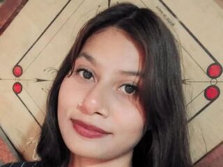 cam girl fingering AlijhaLucas