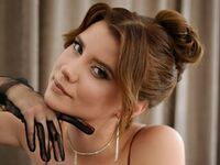 closeup web cam AliseChapman