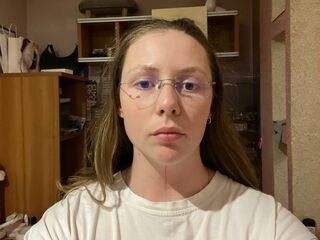 camgirl playing with sextoy AlysaThomson
