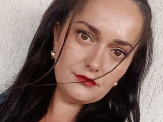 naked webcamgirl picture AmiraCeleste