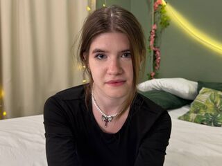 naked cam girl AngelinaLing