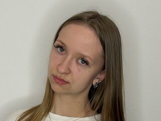 hot naked webcam girl AundreaMoczo