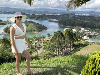 girl chat AuraCrhistina