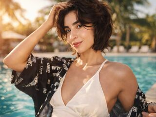 live chatroom AyeshaDavich