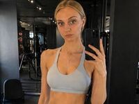 camslut topless BeckieGuerro