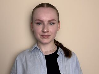 fingering cam whore BettyannGrenon