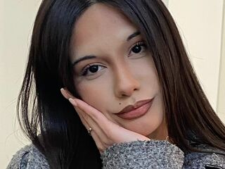 hot strip tease webcam BritniHilbrand