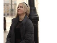 hot cam girl masturbating with vibrator CarinGoodwin