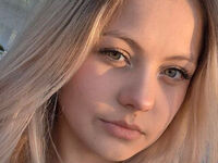 fingering webcam girl CarissaRolark