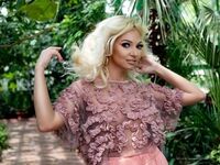 fingering cam whore CarmellaAngello