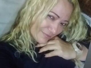 nude ClauWhite