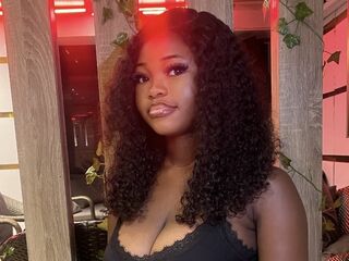 adult webcam chatroom CreamieNelly