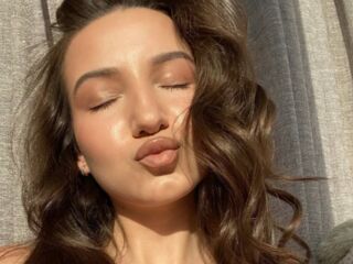 hot camhooker DinaSweeny