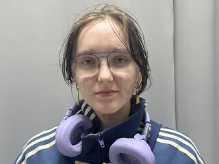 chat live webcam DoraDawson