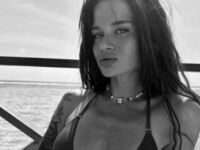 topless webcam girl EdiePrete