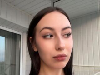 camgirl spreading pussy EllyMcdaniel