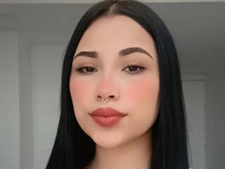 nude camgirl picture EmilyMorrison