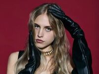 naked cam girl photo EveTottingham