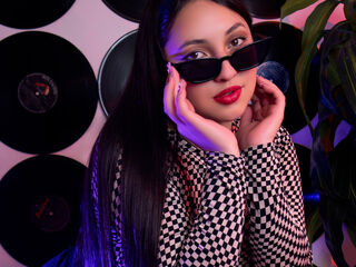 adult cam show HanniClark