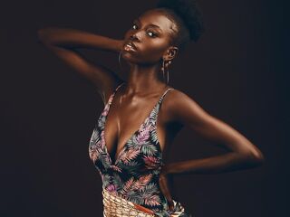 girl camsex IssaJenner