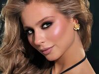 naughty camgirl masturbating with dildo JacklynBir