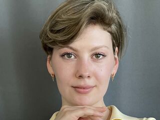 nude cam girl pic JanHilbert