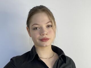 cam show JanuaryBuswell