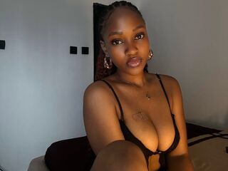 chat room live show JoyceClara