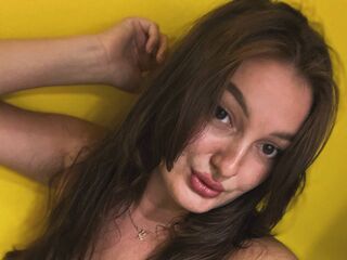 camwhore fingering shaved pussy KattieKonarski