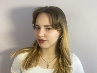 hot girl live cam KeiraBau